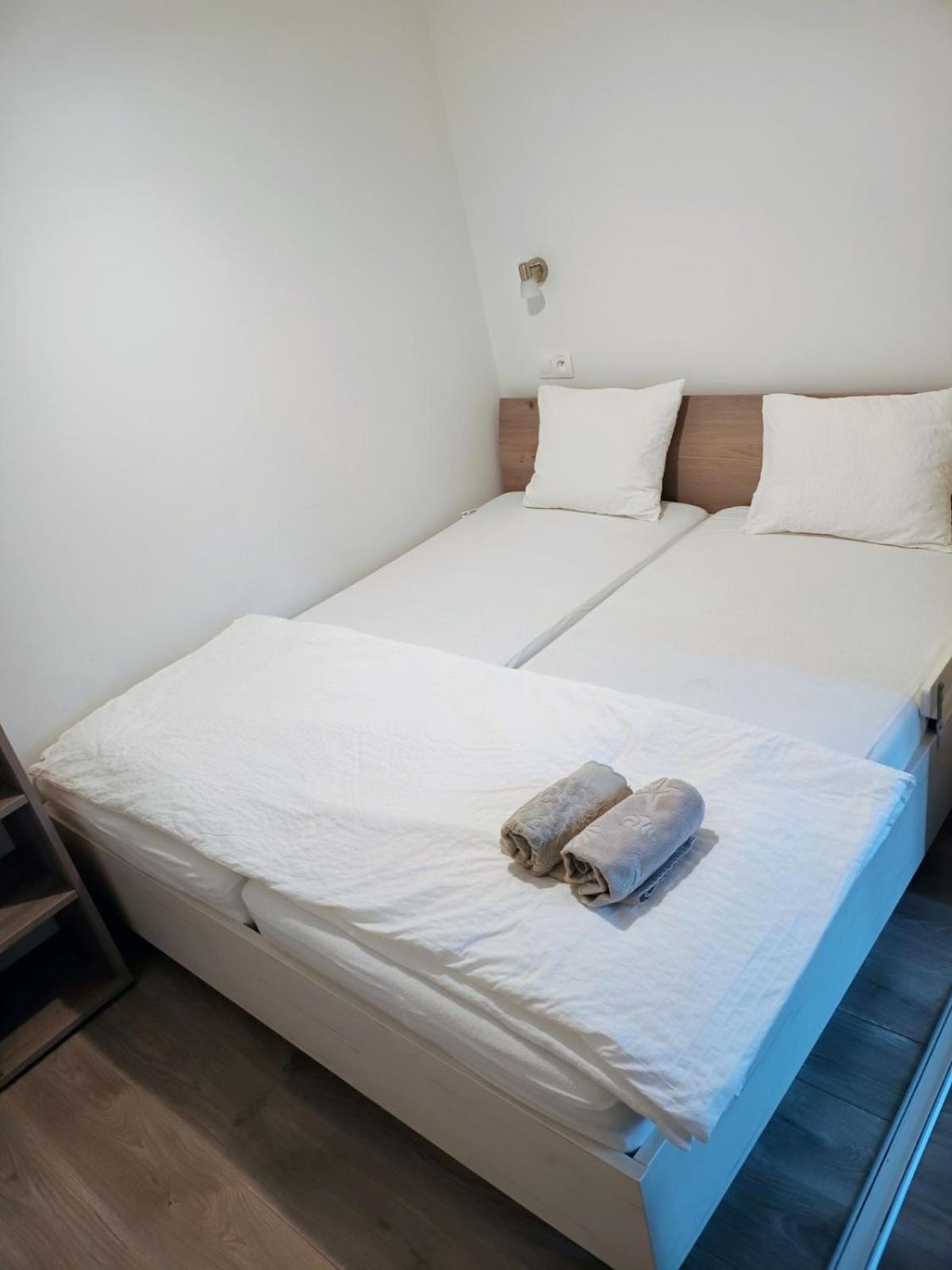 Apartman Grun -Vratna-Paseky Ζιλίνα Εξωτερικό φωτογραφία